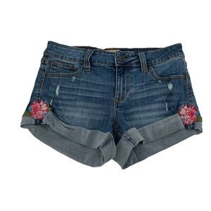 Celebrity Pink Distressed Floral Patch Cuffed Hem Jean Shorts Size 5 Women’s